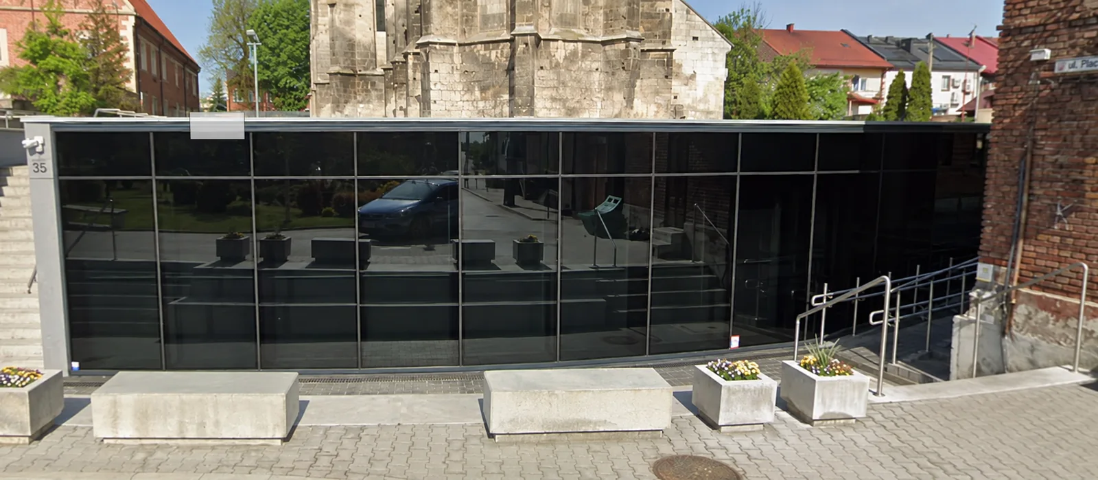 Fire-resistant façade and doors in Wiślica - view 2