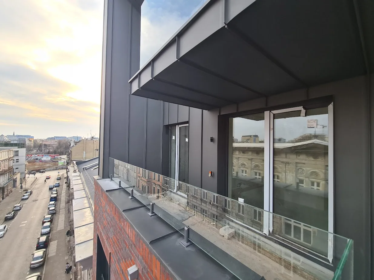 Hinterlüftete Fassade in Wrocław - Ansicht 2